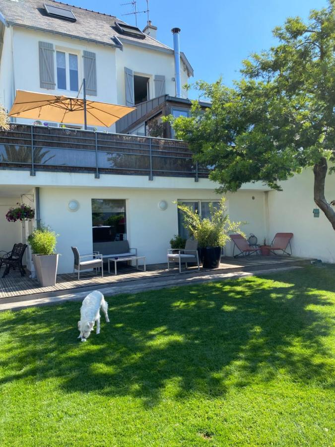Le 19 Bed & Breakfast Sene Exterior photo